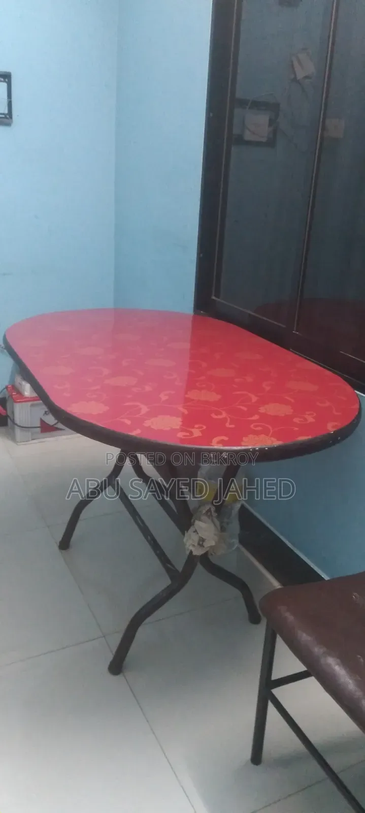 টেবিল-চেয়ার