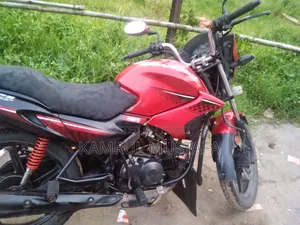 Hero Glamour 2018 Red