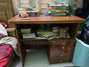 ফার্নিচার, মাত্র ২ মাস ব্যবহার করা হয়েছে। একদম নতুনের মতো।