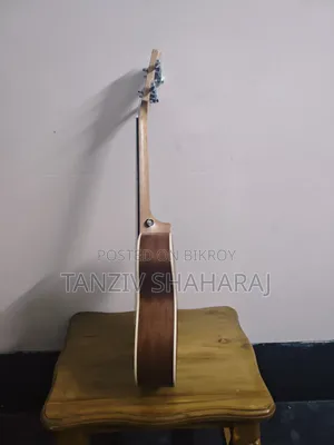 Ukuleles 26"