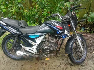 রানার টারবো ভি২ ২০২৬ কালো