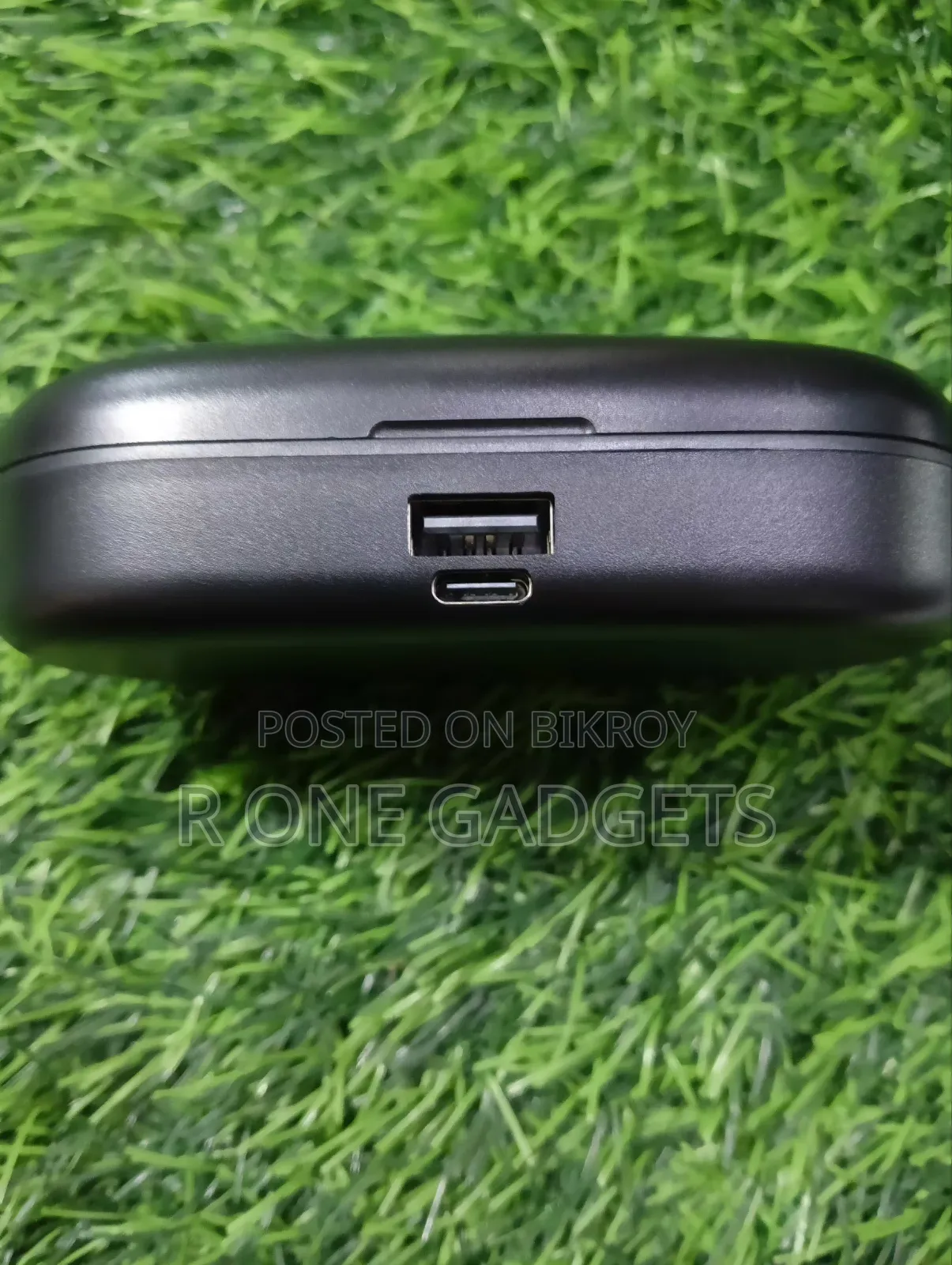 B 72 B Wireless Bluetooth Headphones With Powerbank