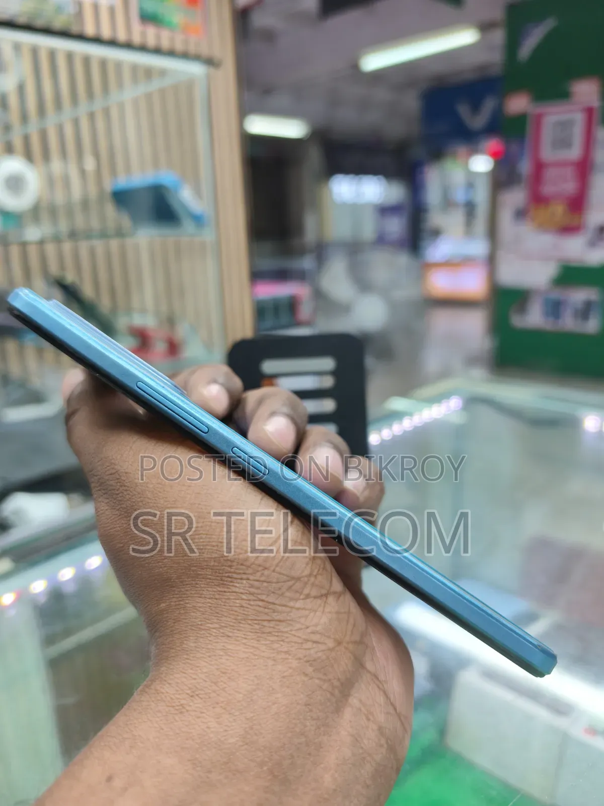 Vivo Y75 128 GB Blue