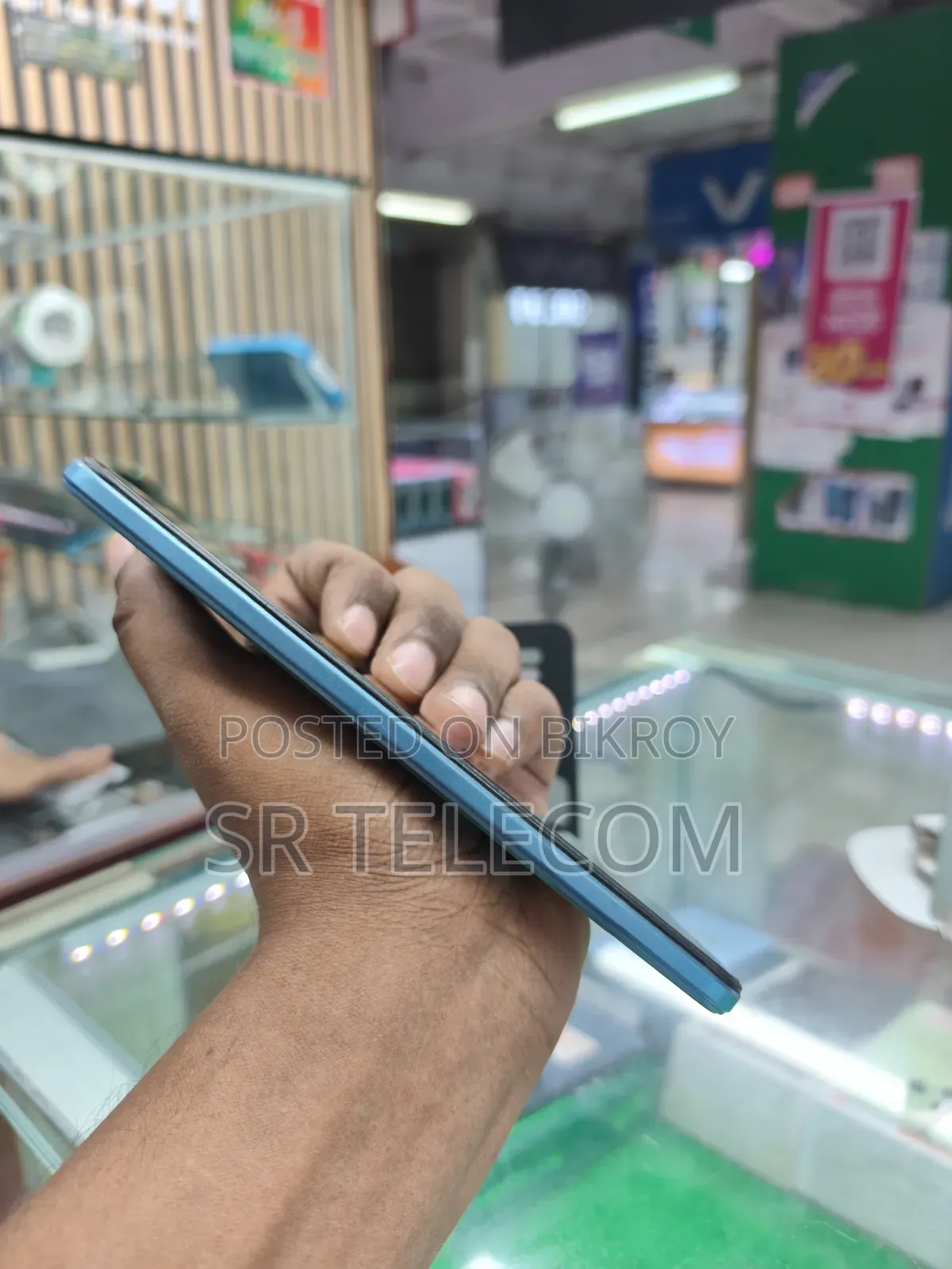 Vivo Y75 128 GB Blue