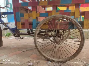 ভ্যান বিক্রি হবে