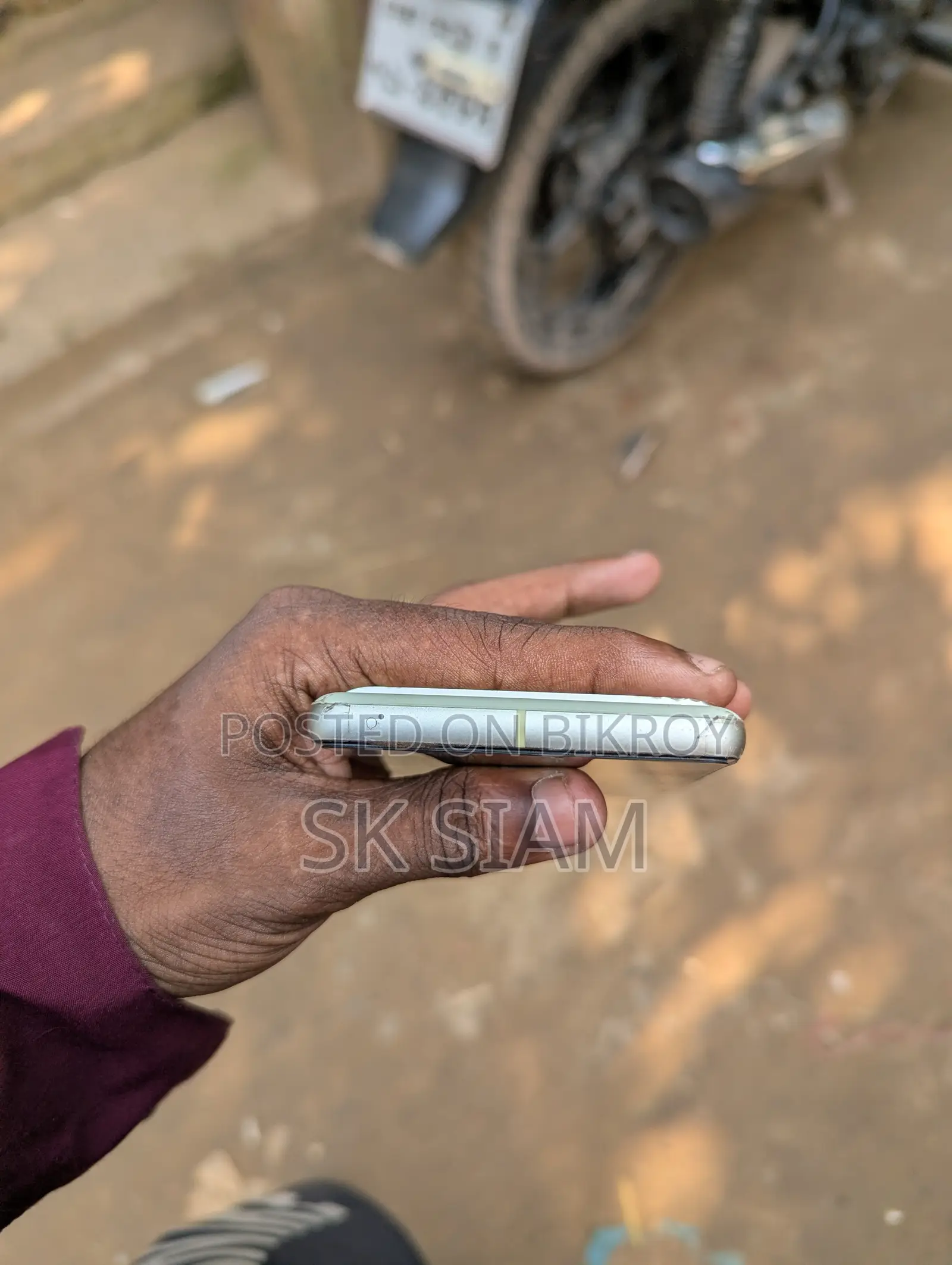 গুগল পিক্সেল ৭ ১২৮ জিবি হলুদ