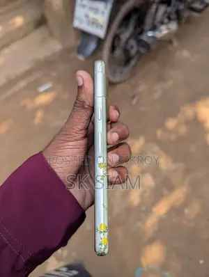 গুগল পিক্সেল ৭ ১২৮ জিবি হলুদ