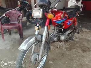 হোন্ডা ২০০৮ লাল