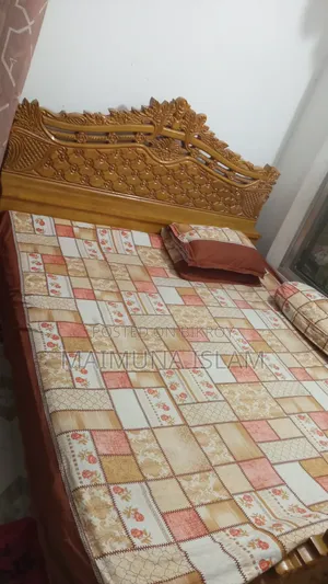 * > অরিজিনাল কাঠের নকশা করা ডাবল সেমি বক্স খাট - 6 ফিট - ফুল ফ্রেশ