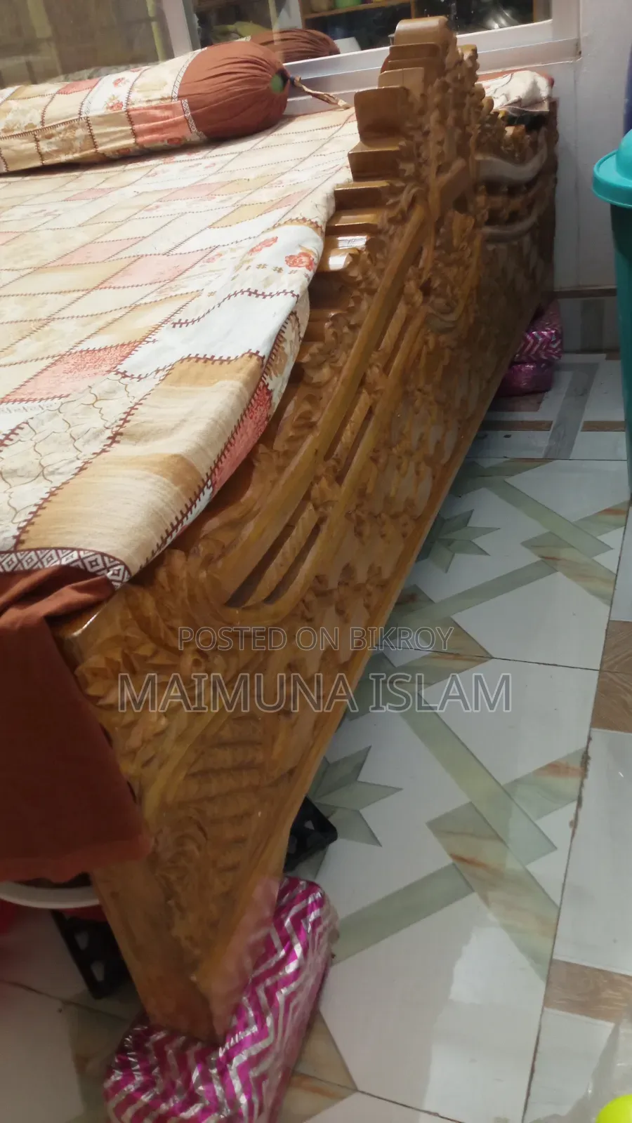 * > অরিজিনাল কাঠের নকশা করা ডাবল সেমি বক্স খাট - 6 ফিট - ফুল ফ্রেশ
