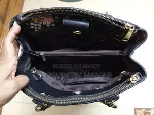 Medium Sized 3 Compartment Bag