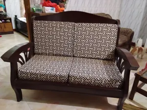 ব্যবহৃত সোফা ২ সিটের একটি ও ১ সিটের একটি সেগুন কাঠের
