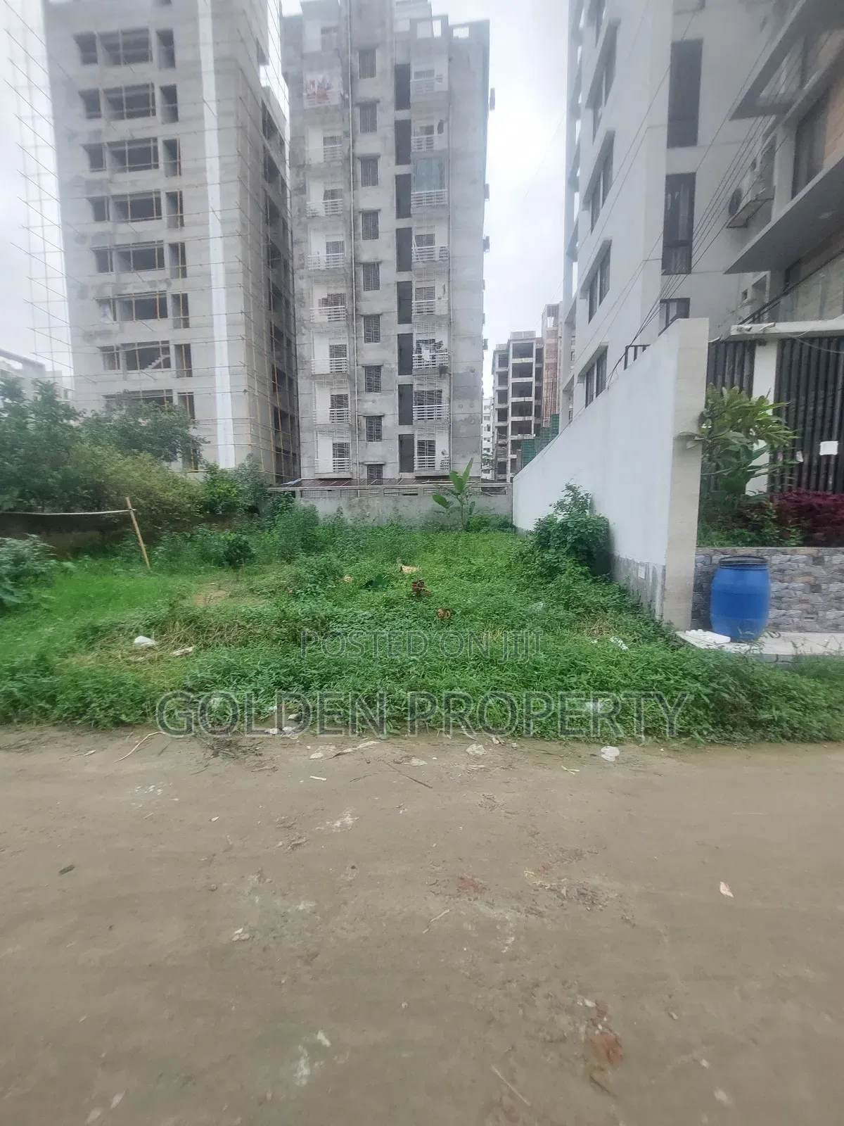 Plot and Land Sale in Bashundhara Bikroy.Com