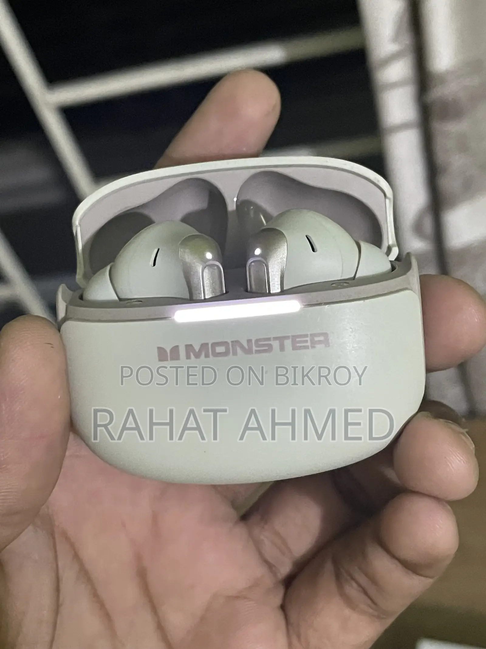 Monster Aurafit D02