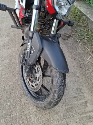 ইয়ামাহা এফজেডএস ভি৩ ২০২২ রেড