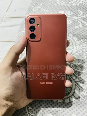 Samsung Galaxy M23 128 GB Red