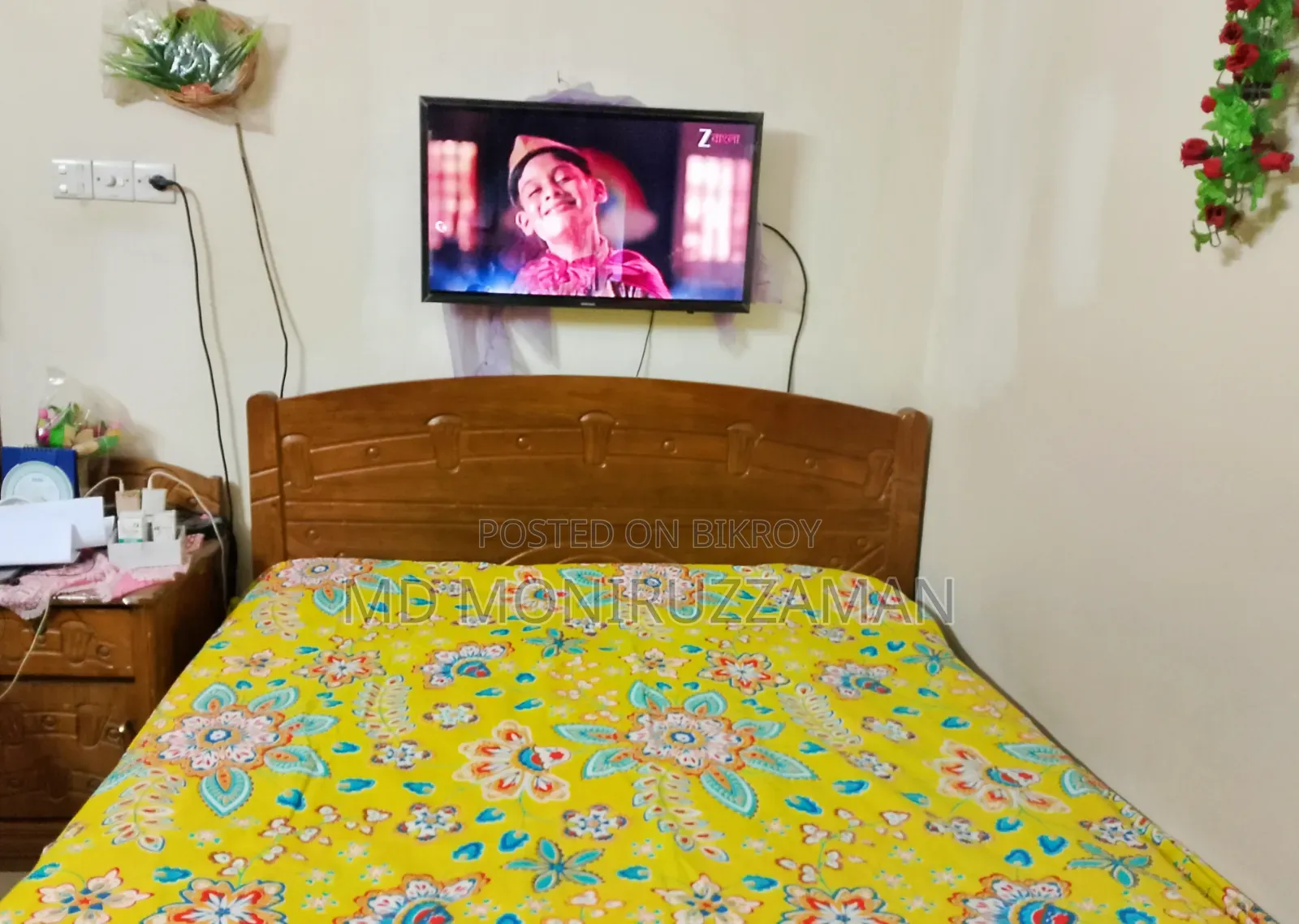 Teak Wood Bed | Free Mattress | Fresh Condition