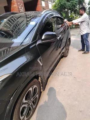 Honda Vezel 2015 Green