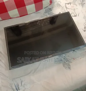 Samsung 32 Inch Non-Smart TV With Smart TV Box