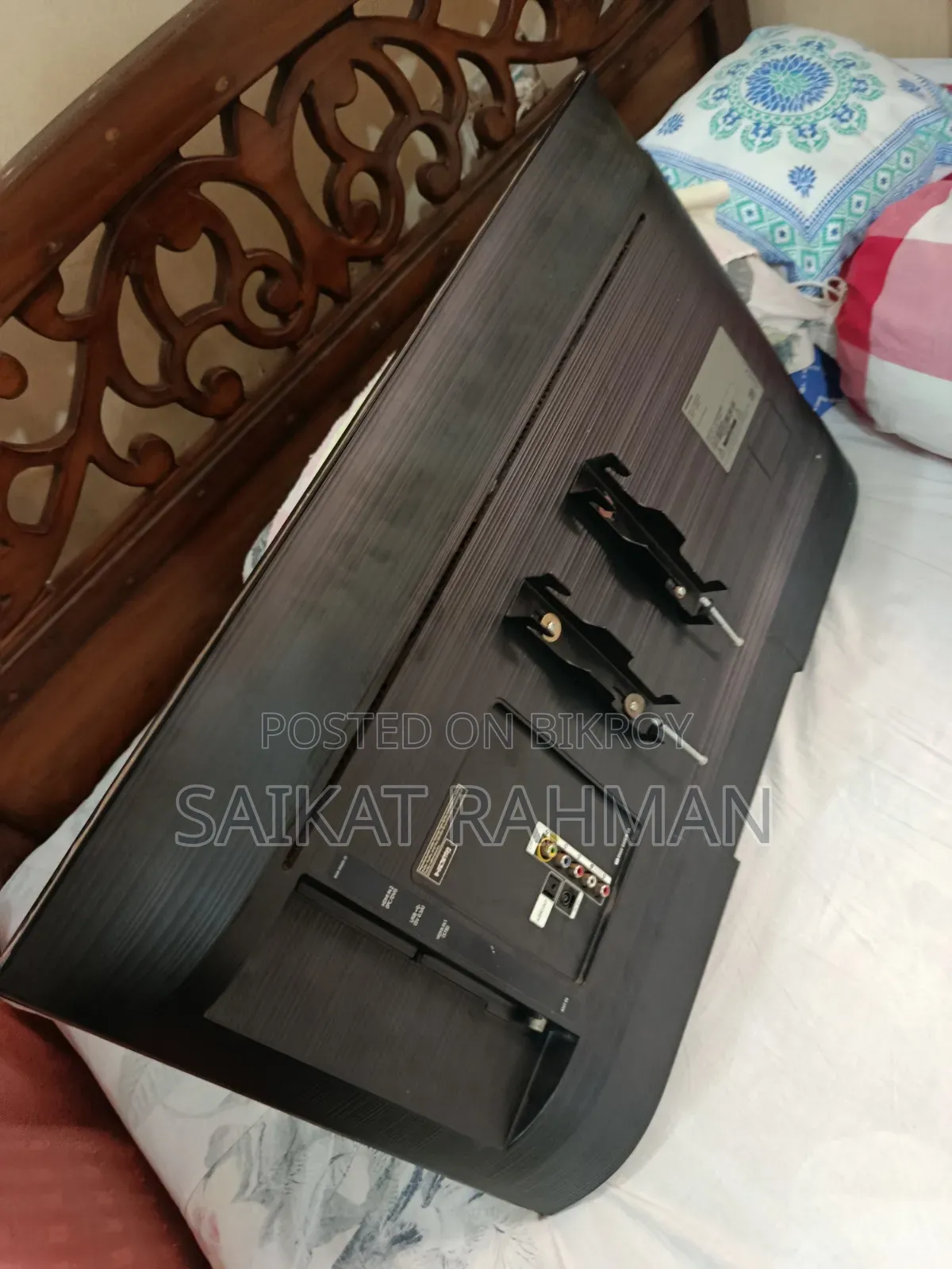 Samsung 32 Inch Non-Smart TV With Smart TV Box