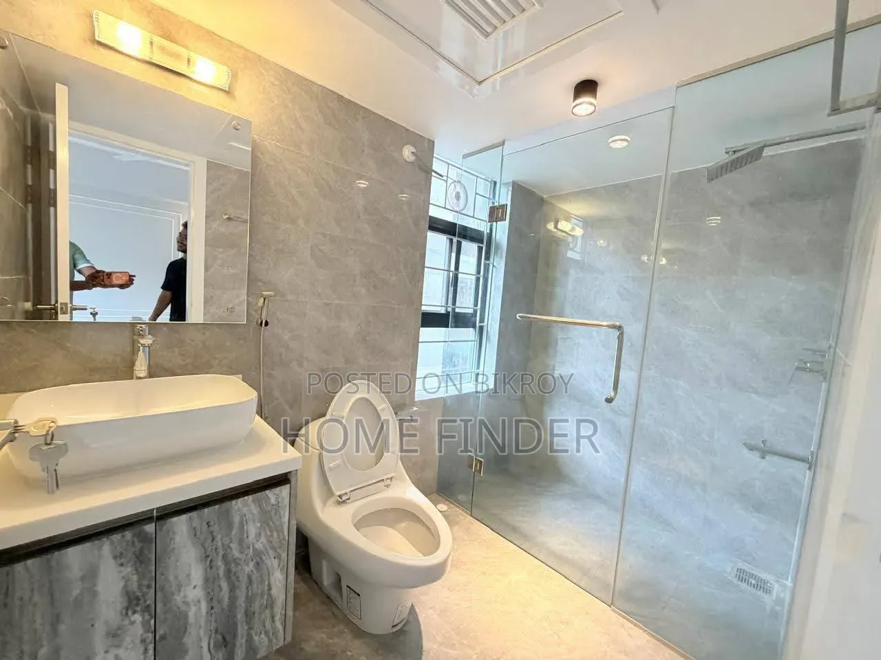 4-Bedroom Apartment in Gulshan for Rent