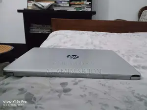 Laptop HP 15-dy2075tg 8GB Intel Core i3 SSD 256GB