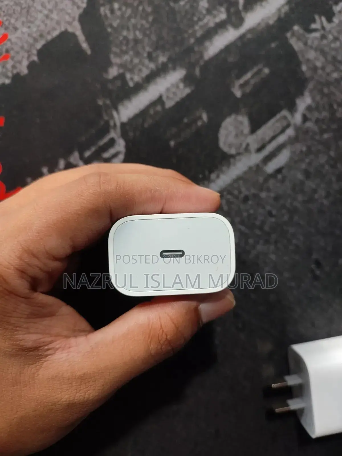 আইফোন চার্জার