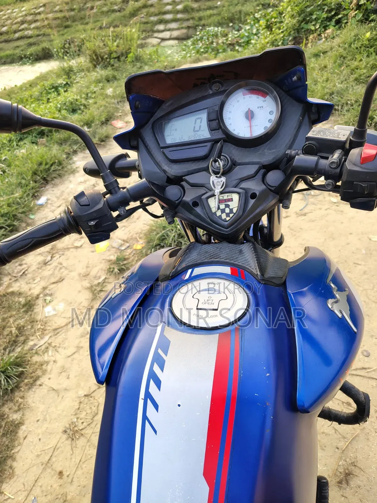TVS Apache RTR 160 2V 2018 Blue