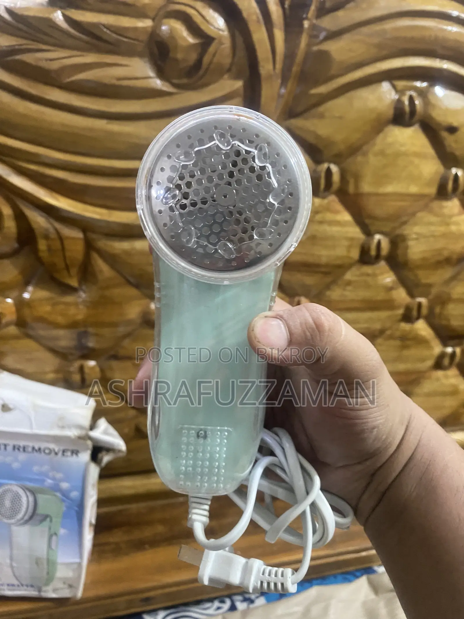 Fabric extra thread cutting machine