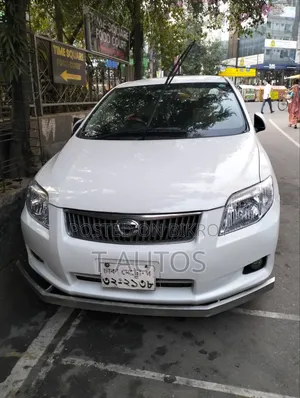 টয়োটা এক্সিও ২০১১ সাদা