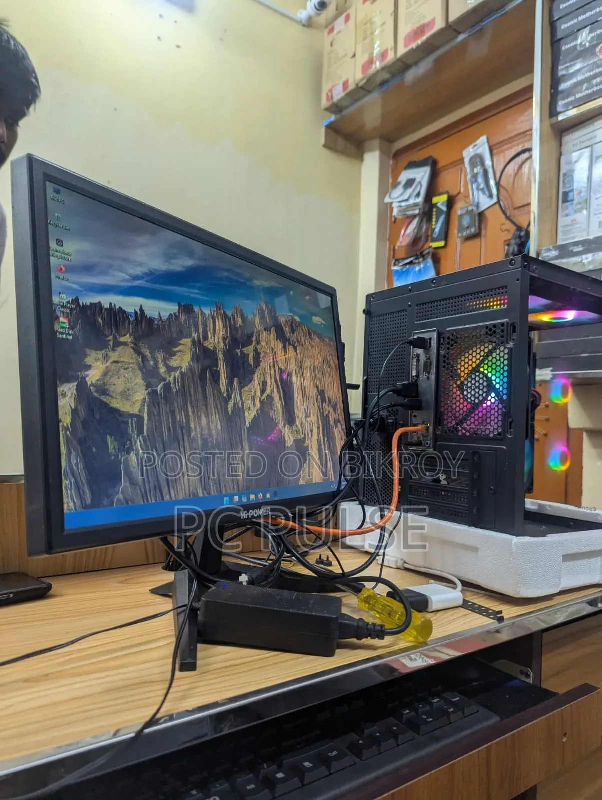 New Desktop Computer 8GB AMD Ryzen 5 SSD 256GB
