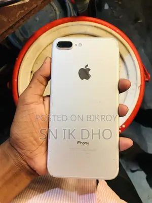 অ্যাপল আইফোন ৭ প্লাস ৩২ জিবি হোয়াইট