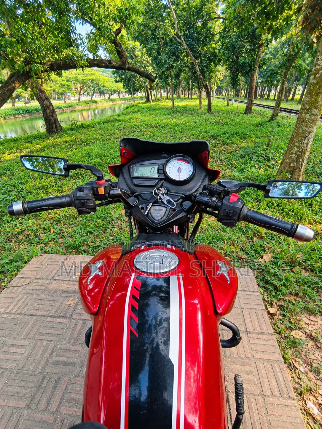 টিভিএস অ্যাপাচি ১৬০ ৪ভি ২০১৭ রেড