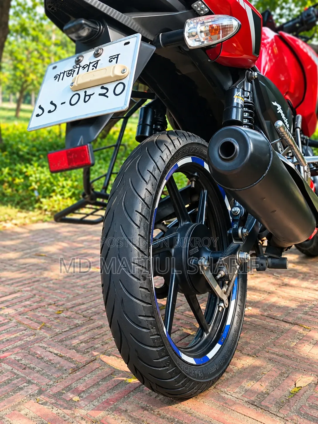 টিভিএস অ্যাপাচি ১৬০ ৪ভি ২০১৭ রেড