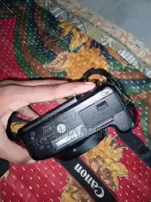 ক্যানন ৭০০ডি ক্যামেরা জরুরি বিক্রি
