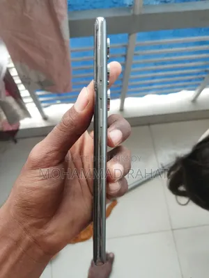 Infinix 256 GB Silver