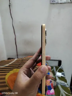 আইফোন ৬৪ জিবি রোজ গোল্ড