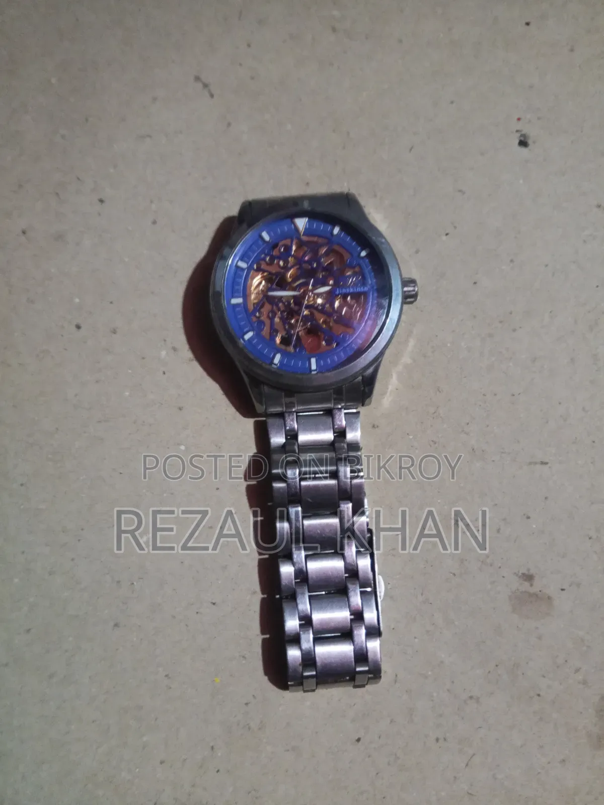 Original and beautiful wristwatch for sale – good condition.