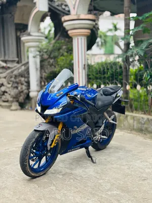 ইয়ামাহা আর১৫ ভি৩ ২০২১ ব্লু