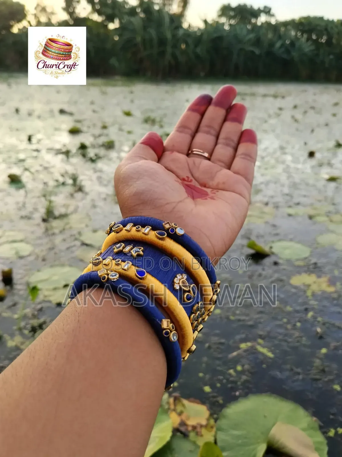 চুড়ির সেট মাত্র ৩৫০ টাকায় শুধু নারীদের জন্য