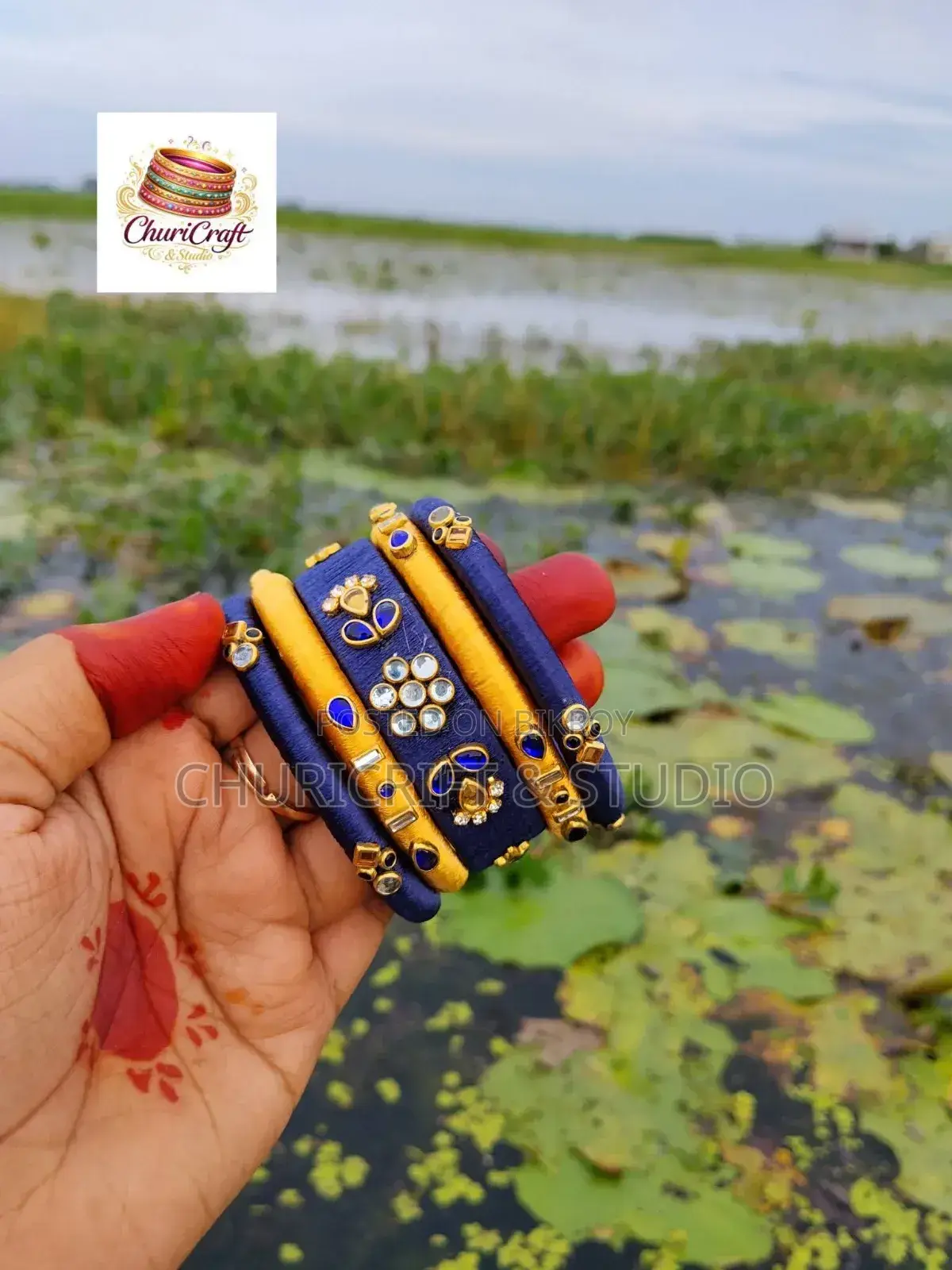 চুড়ির সেট মাত্র ৩৫০ টাকায় শুধু নারীদের জন্য