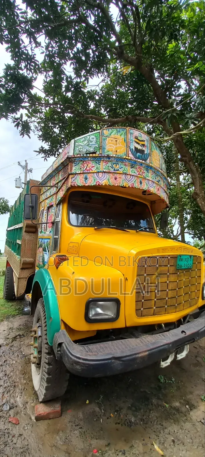 এই ট্রাকটি বিক্রি হবে
