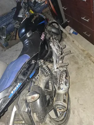 বাজাজ পালসার ১৫০ ২০১১ নীল
