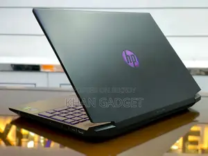 Laptop HP Pavilion 15 8GB AMD Ryzen 5 HDD+SSD 128GB