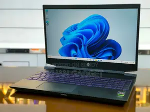 Laptop HP Pavilion 15 8GB AMD Ryzen 5 HDD+SSD 128GB