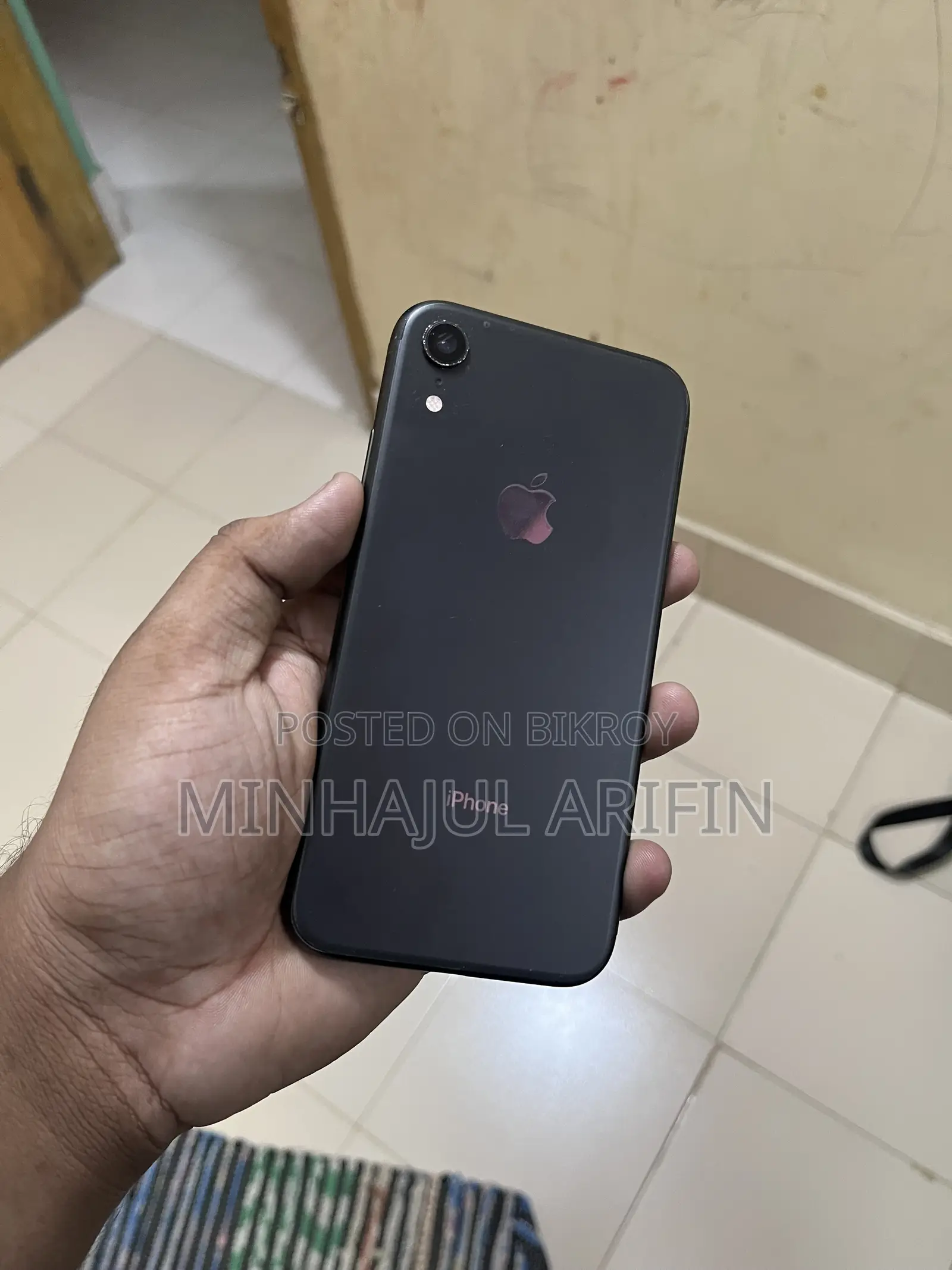 নতুন অ্যাপল আইফোন এক্সআর ৬৪ জিবি কালো