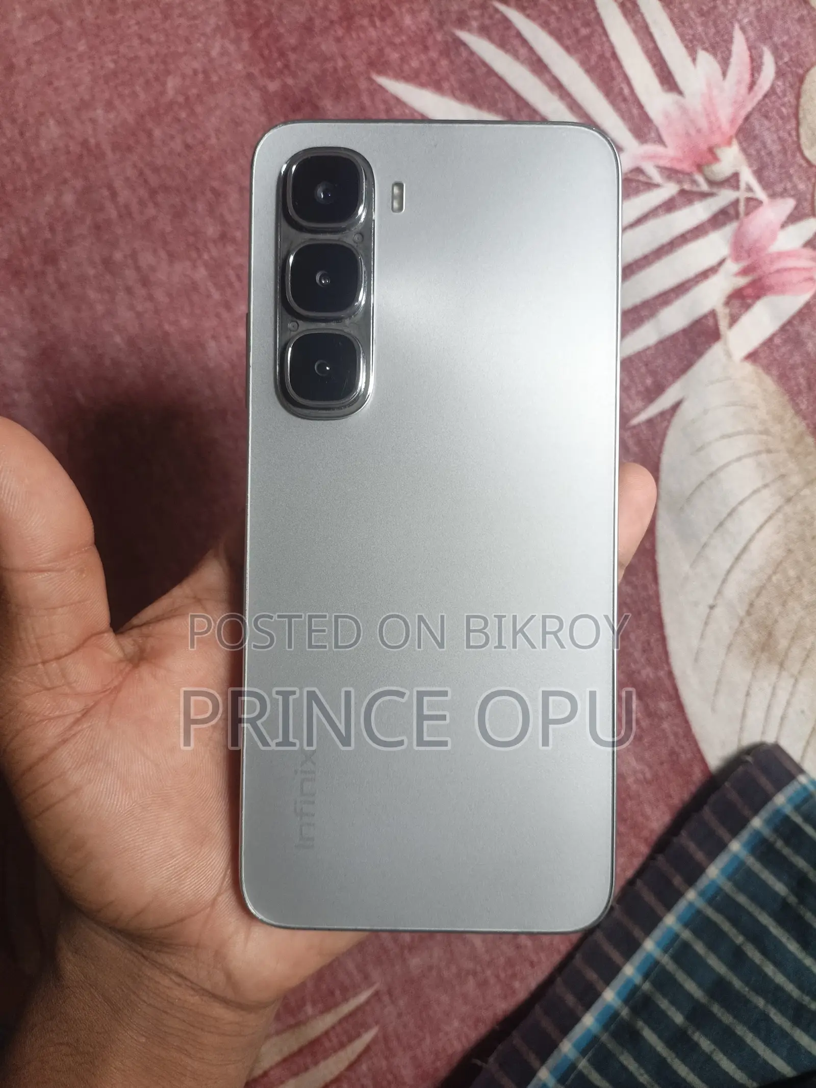 ইনফিনিক্স হট ৬০আই ১২৮জিবি হোয়াইট