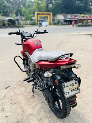 হোন্ডা সিবি ২০১৯ লাল