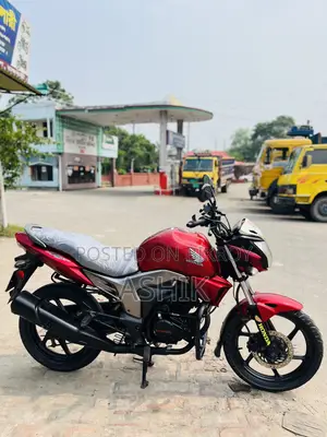 হোন্ডা সিবি ২০১৯ লাল
