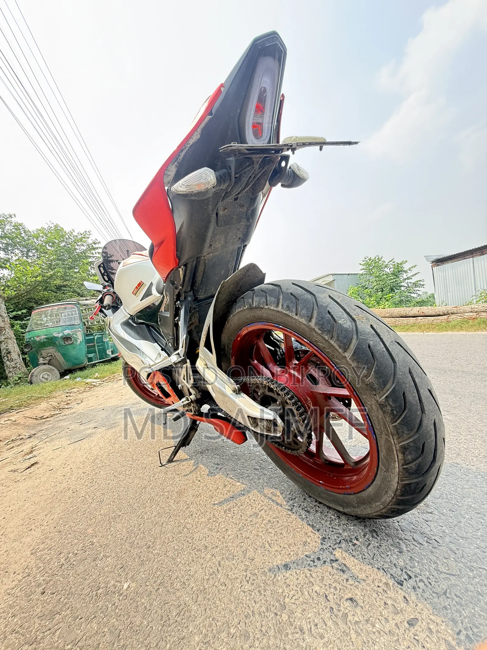 Yamaha R15M 2022 White